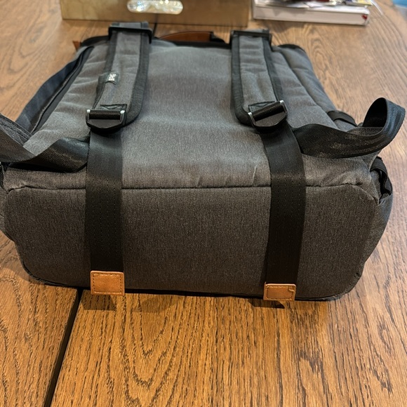 PKG backpack with laptop sleeve - Picture 11 of 12